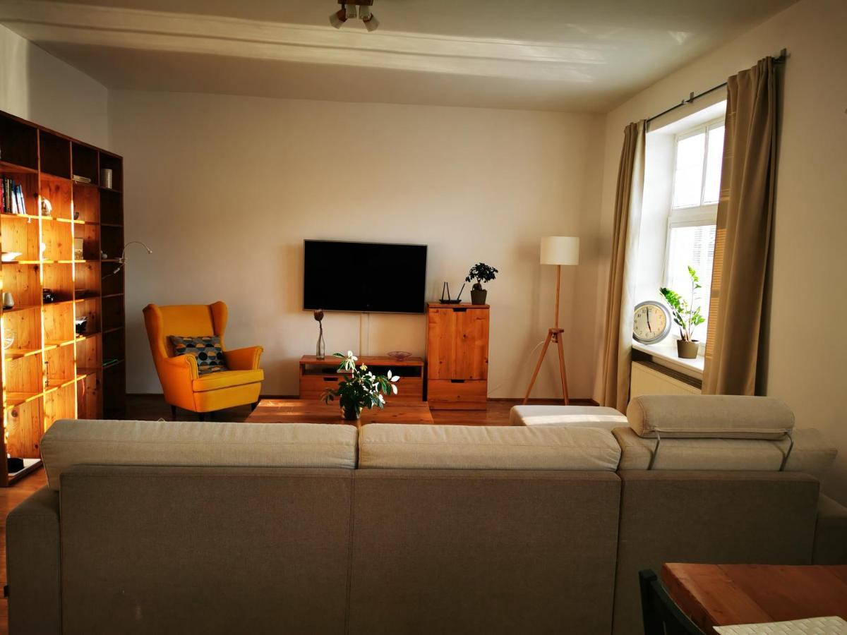 Falcon Apartment Трнава Екстериор снимка