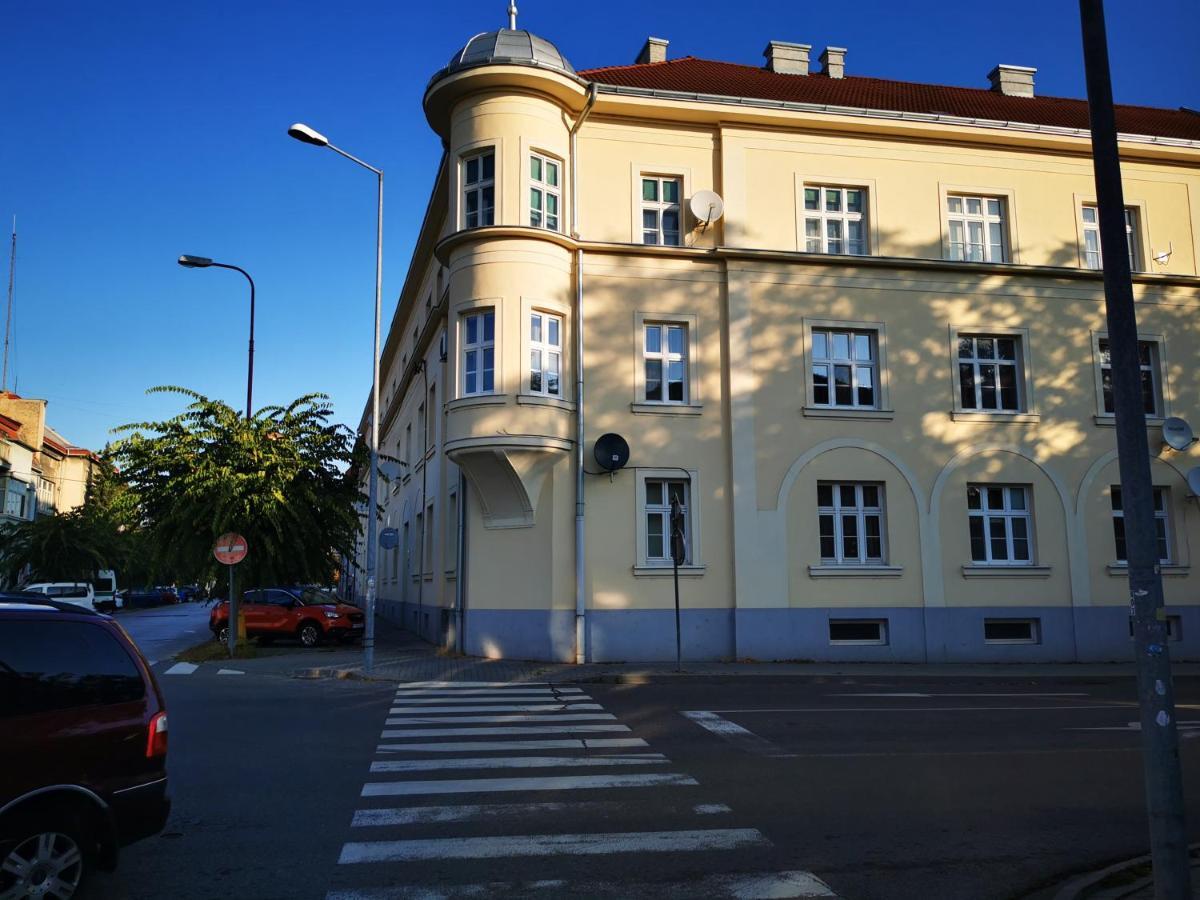 Falcon Apartment Трнава Екстериор снимка